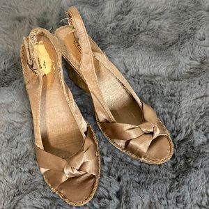 Seychelles Wedges